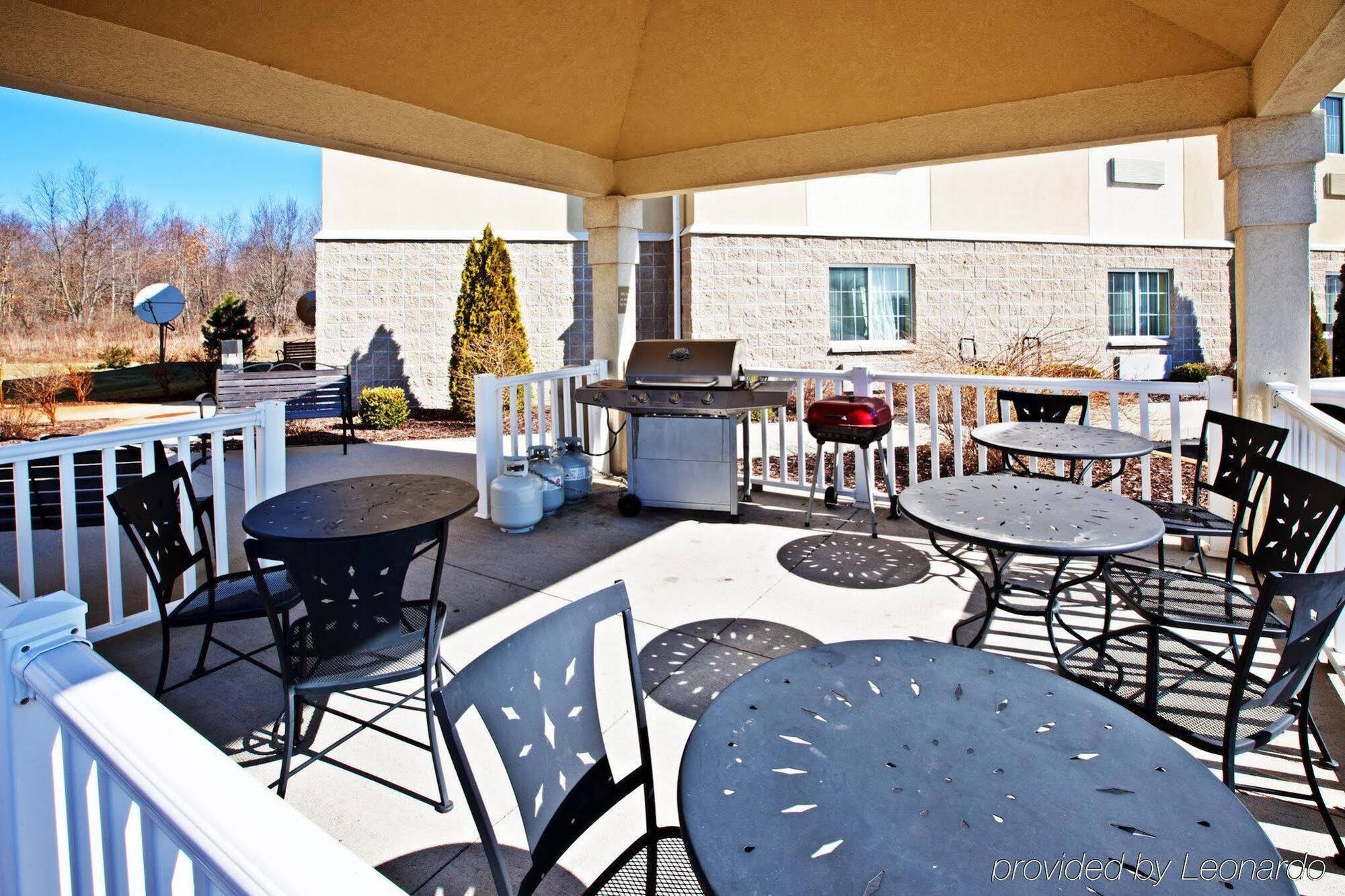 Candlewood Suites Elkhart By Ihg Екстериор снимка